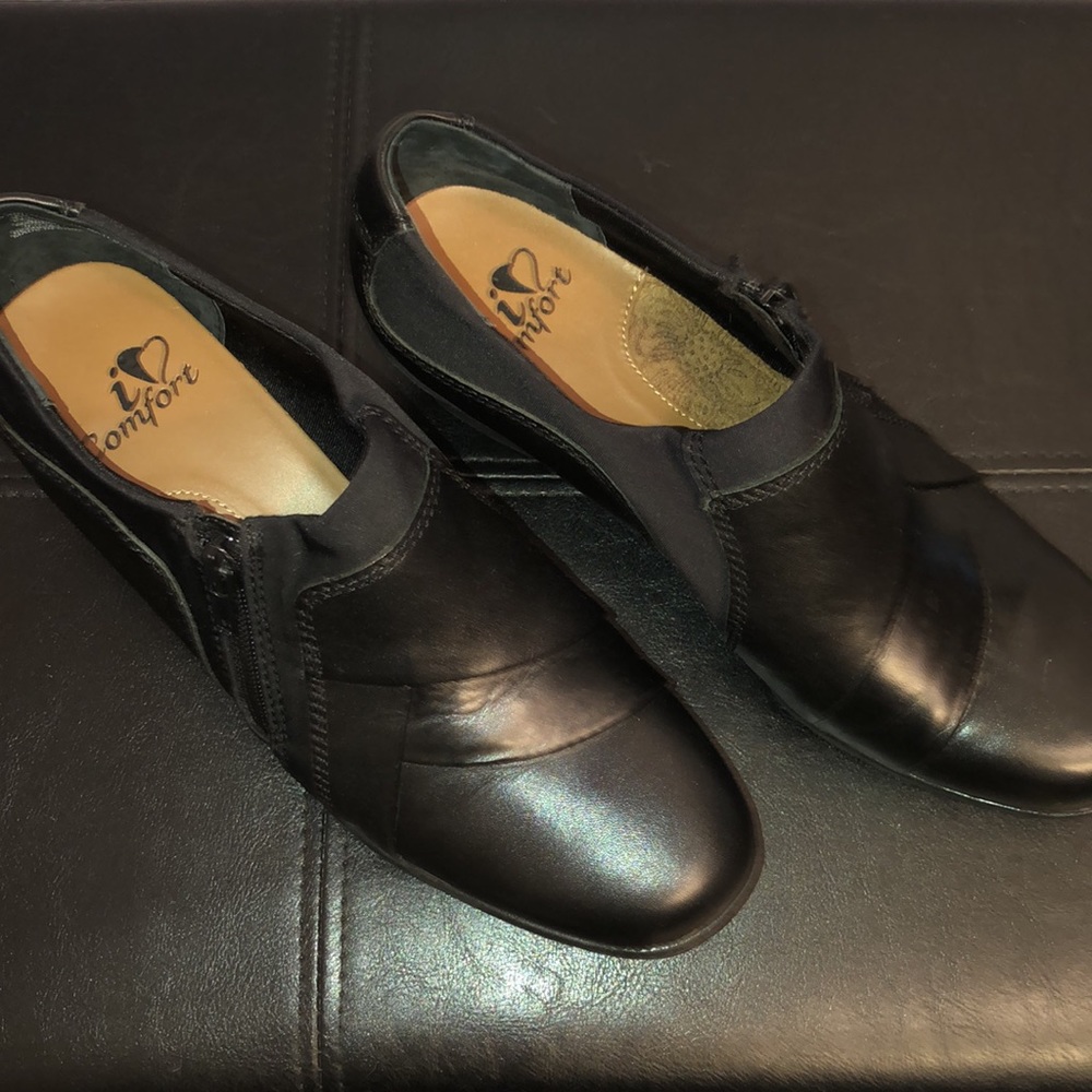 NEW LISTING! I ❤️ Comfort! Marietta Wedges